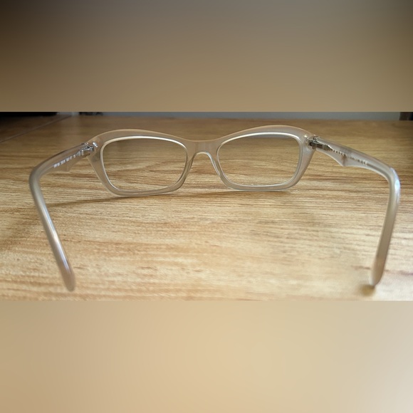 RARE translucent beige PRADA eyewear - Picture 8 of 13